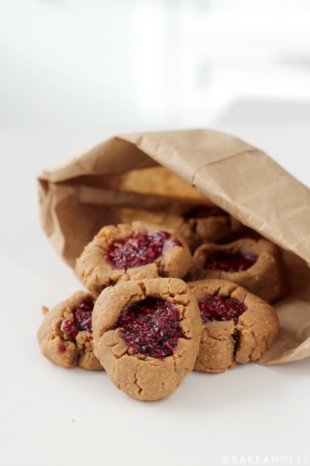 Peanut Butter and Jam Cookies // Bakeaholic.ca